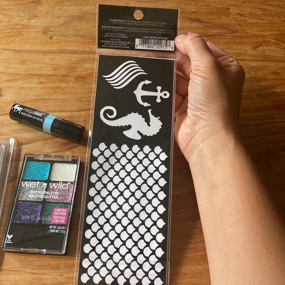 New 👻 Halloween - Mermaid Makeup Bundle - Picture 4 of 12